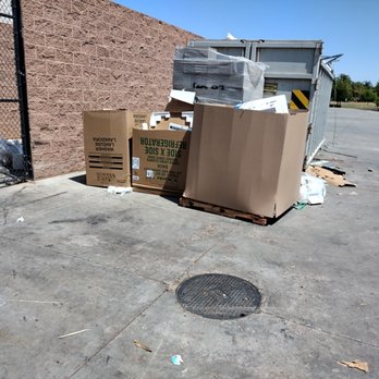Jays Dump and Clean Ups - Pick up empty boxes at Lowe's. - Junk Removal & Hauling Near Me - Merced, California Jays Dump and Clean Ups - Pick up empty boxes at Lowe's. - Junk Removal & Hauling Near Me - Merced, California