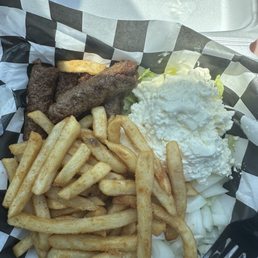 5 piece Cevapi, kajmak, onions, and fries to-go. Also comes with Lepinja bread.