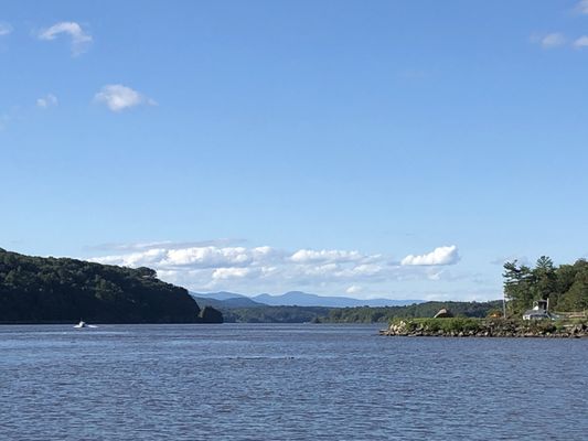 Quiet Cove Riverfront Park by null