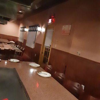 Sapporo - Inside of restaurant. Not good at all. Too dark. Awful place. I can't see nothing - Japanese Near Me - Suffolk, Virginia