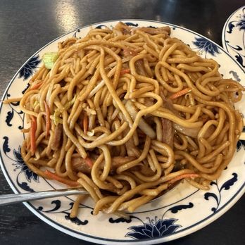 Dragon Terrace - BBQ pork chow mein - Chinese Near Me - Hercules, California Dragon Terrace - BBQ pork chow mein - Chinese Near Me - Hercules, California