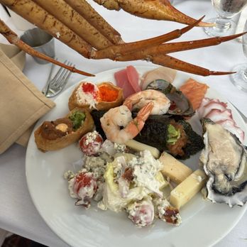 Cafe Sierra - Yummy food! - New American Near Me - Universal City, California