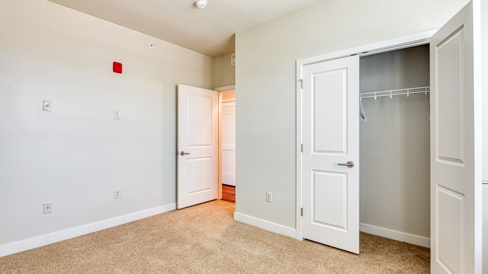 THE ASHTON APARTMENT HOMES Updated October 2024 22 Photos 1215