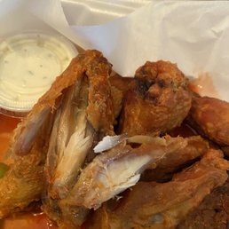 12 Hot Wings 12 Hot Wings