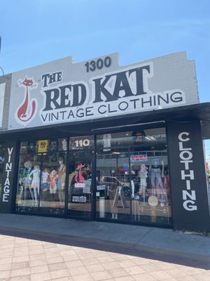 The Red Kat Vintage by null