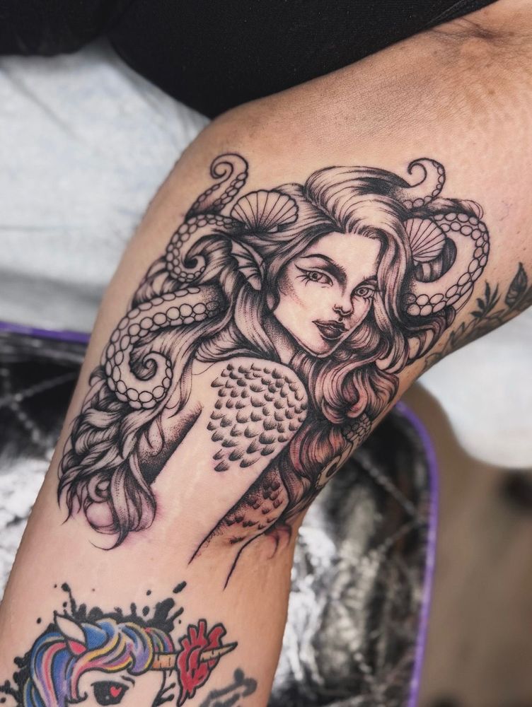 Juniper Moon Tattoo Logo
