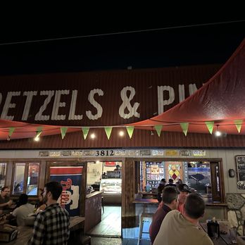 Pretzels & Pints - Front - Pretzels Near Me - San Diego, California Pretzels & Pints - Front - Pretzels Near Me - San Diego, California
