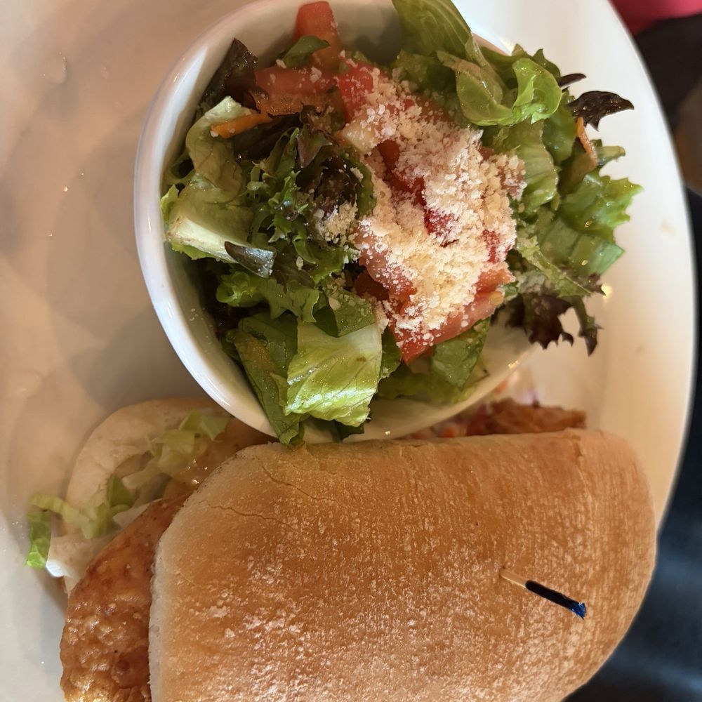 Harry's Bar and Grill - Cajun Shrimp Po Boy - American Near Me - Milwaukee, Wisconsin