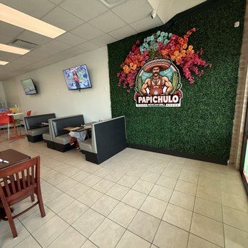 Papichulo Mexican Grill - Bars Near Me - Webster, Texas
