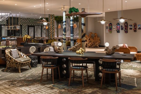 Hotel Paradox, Autograph Collection by null