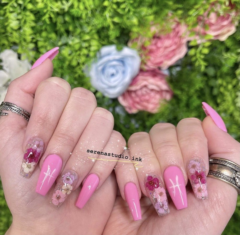 Serena Studio Ink Logo