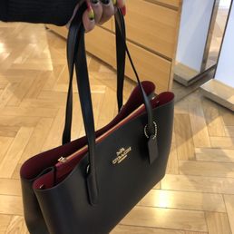 Babe bought me a new purse! Love it!!!