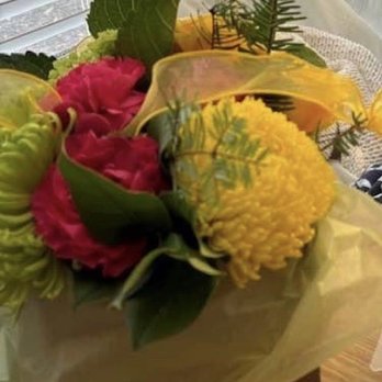 Bada Bloom - Small arrangement - Florists Near Me - Port Angeles, Washington