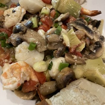 Hobo's Cafe - Daily special, shrimp, scallops, mushroom and tomatoes over rice. - New American Near Me - Key Largo, Florida Hobo's Cafe - Daily special, shrimp, scallops, mushroom and tomatoes over rice. - New American Near Me - Key Largo, Florida