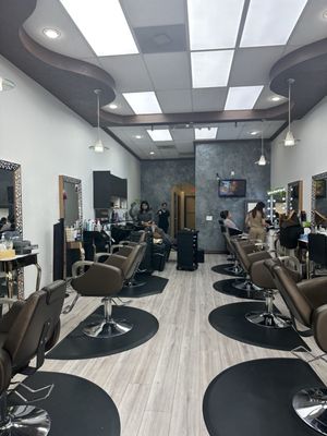 Priya's Salon