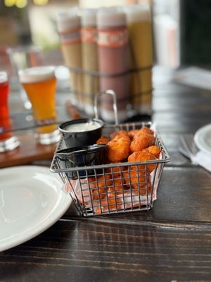Brat Haus by null