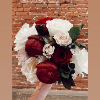 Pollen In Love - Floral Designers Near Me