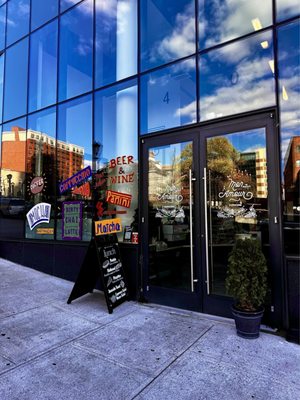 Mon Amour Coffee & Wine Yonkers by null