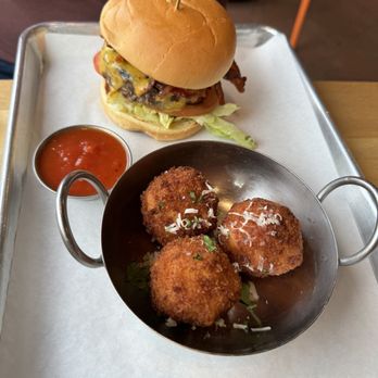 Hops & Sessions - Burger with fried mac & cheese balls - Beer Bar Near Me - Livermore, California
