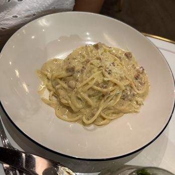 Fete - Carbonara - New American Near Me - Honolulu, Hawaii Fete - Carbonara - New American Near Me - Honolulu, Hawaii