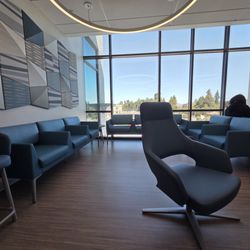 UCSF Peninsula Outpatient Center - Waiting area