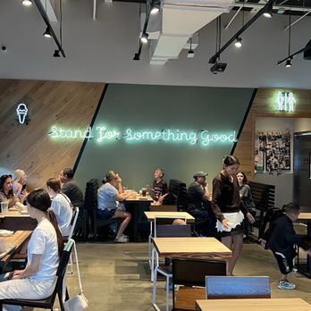 Shake Shack Cherry Hill - Inside seating - Ice Cream & Frozen Yogurt Near Me - Cherry Hill, New Jersey Shake Shack Cherry Hill - Inside seating - Ice Cream & Frozen Yogurt Near Me - Cherry Hill, New Jersey