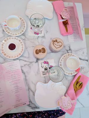 Hello Kitty Cafe by null