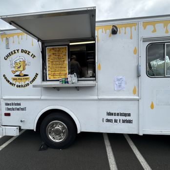 Cheezy Duz It - Food Trucks Near Me - Fairfield, Connecticut Cheezy Duz It - Food Trucks Near Me - Fairfield, Connecticut