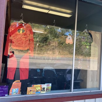 Lots 4 Tots Plus the Clothing Closet - Women's Clothing Near Me - Eureka, California