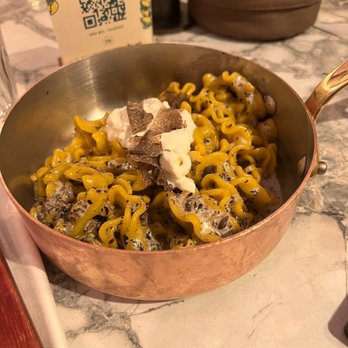 Pink Mamma - Truffle Pasta - Steakhouses Near Me - Paris, 75 Pink Mamma - Truffle Pasta - Steakhouses Near Me - Paris, 75