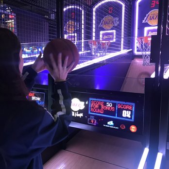 Dave & Buster's Northridge - Arcades Near Me - Northridge, California