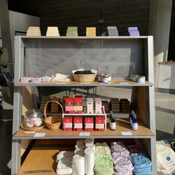 Mama & Hapa's Zero Waste Shop