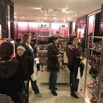 Victoria's Secret & PINK - Long line and only one cashier... - Lingerie Near Me - Montclair, California