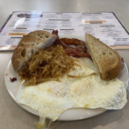 d'Feast breakfast plate