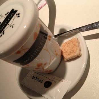 Café Dublín - Infusión con galletita - Signature Cuisine Near Me - Valencia, V Café Dublín - Infusión con galletita - Signature Cuisine Near Me - Valencia, V
