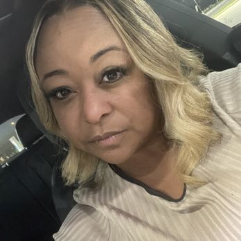 D'Niques Hair Resort - Hair Salons Near Me - Katy, Texas