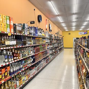 Oak Liquor - Beer, Wine & Spirits Near Me - Oakdale, Minnesota Oak Liquor - Beer, Wine & Spirits Near Me - Oakdale, Minnesota