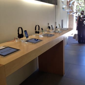 Apple La Encantada - So many awsome things to choose from!!! Come prepared to spend more time than you thought!!! - Computers Near Me - Tucson, Arizona Apple La Encantada - So many awsome things to choose from!!! Come prepared to spend more time than you thought!!! - Computers Near Me - Tucson, Arizona