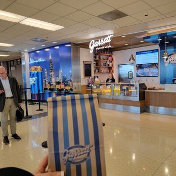 Garrett Popcorn Shops - YUM! All flavors and caramel that they offer. - Popcorn Shops Near Me - Chicago, Illinois
