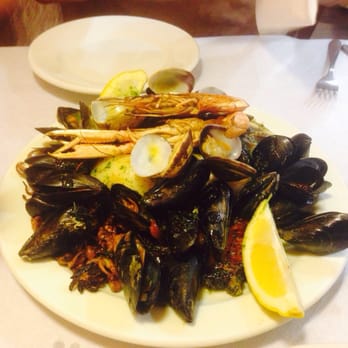 Bosque Palermo - Seafood platter - Spanish Near Me - Barcelona, B Bosque Palermo - Seafood platter - Spanish Near Me - Barcelona, B