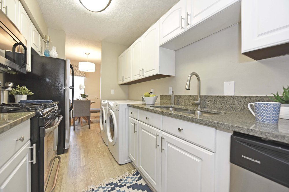 THE VIEWS AT SIGNAL MOUNTAIN APARTMENTS 33 Photos 4053 Priceless Vw