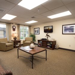 Avamere Olympic Rehabilitation of Sequim - Resident lounge
