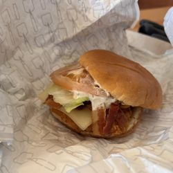 Wendy's - Asiago Club?  Yeah right.  Looks like shit.  Close this restaurant.