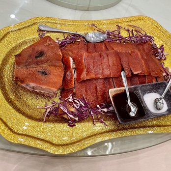 HL Peninsula Restaurant - Roasted pig - Dim Sum Near Me - Milpitas, California