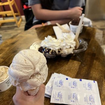 Toby's Handmade Ice Cream - Ice Cream & Frozen Yogurt Near Me - Vienna, Virginia Toby's Handmade Ice Cream - Ice Cream & Frozen Yogurt Near Me - Vienna, Virginia