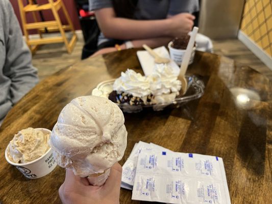 Toby’s Handmade Ice Cream by null