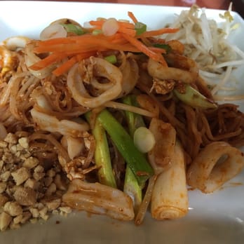 Golden Buddha Thai - Pad Thai squid - Thai Near Me - Fishkill, New York