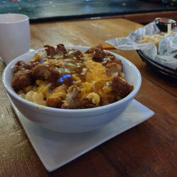 Captain Mike's - A Mac and cheese special, sort of like the KFC heart attack bowl, but tastier and more likely to kill you probably - Burgers Near Me - Kenosha, Wisconsin