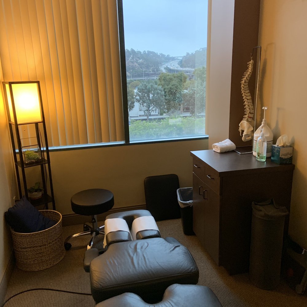 WAVE Chiropractic + Wellness - Nice relaxing view! Extremely nice... - Chiropractors Near Me - San Diego, California WAVE Chiropractic + Wellness - Nice relaxing view! Extremely nice... - Chiropractors Near Me - San Diego, California