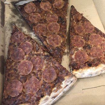 Giuseppi's Pizza - Burnt pizza after waiting for 20 minutes to get 3 already prepared slices. - Pizza Near Me - Hilton Head Island, South Carolina